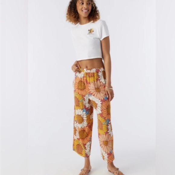 O'Neill Pants - O’neill Averill Crop Sunflower Pants